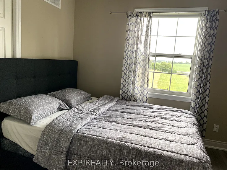 1175 Haldibrook Rd S — Photo 31