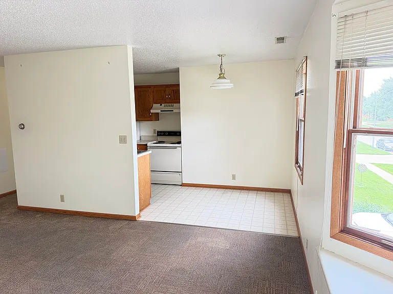 1114 Peace St #E — Photo 5