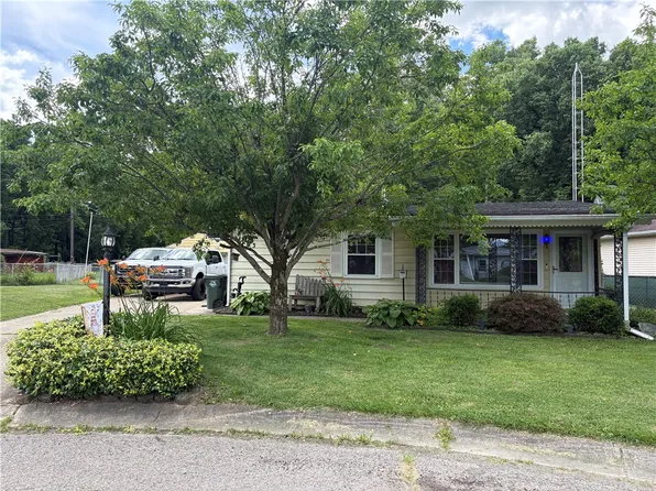 1063 Seibert Ave, Miamisburg, OH 45342