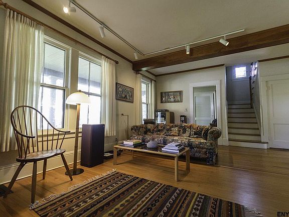 4th image of 3 Parkwood St