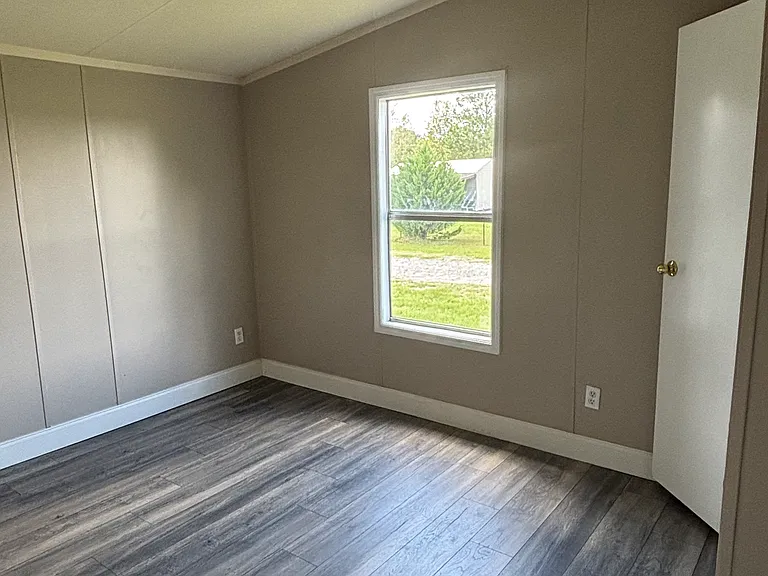 963 Pridgen Rd — Photo 5