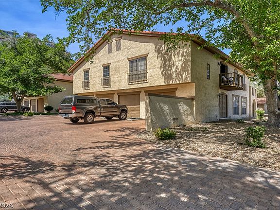 4th image of 3173 Pinehurst Dr APT A