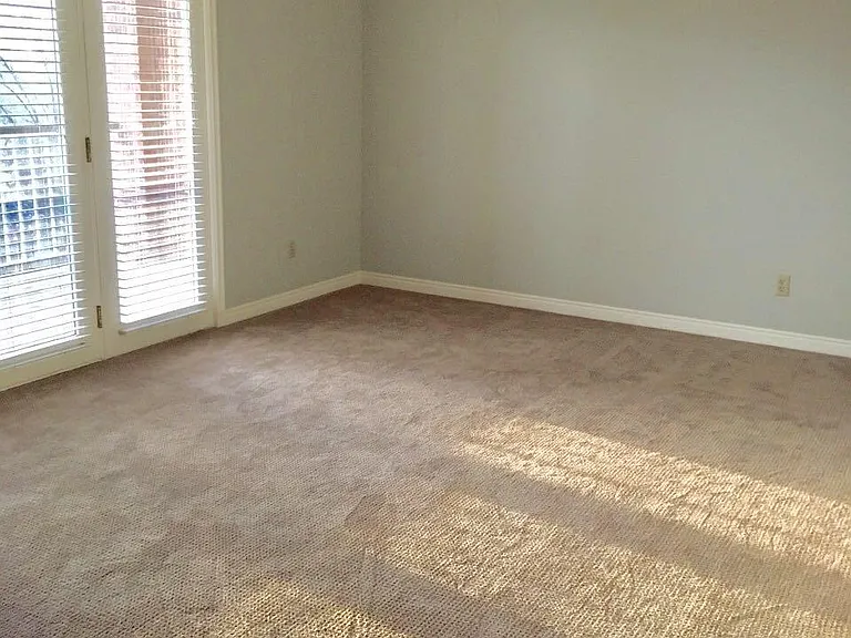 1736 S Mohawk Cir — Photo 5