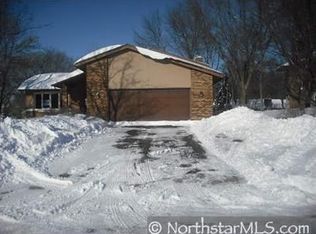 1006 157th St W, Burnsville, MN 55044