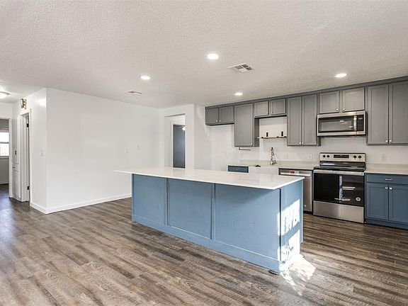 4th image of 8001 Bethel Rd