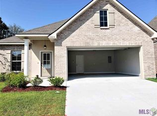 1322 Hickory Creek Dr, Baton Rouge, LA 70816