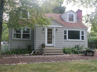 33 S Main St, East Hampton, CT 06424