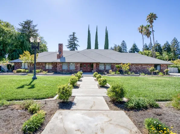 541 N De Wolf Ave, Fresno, CA 93737