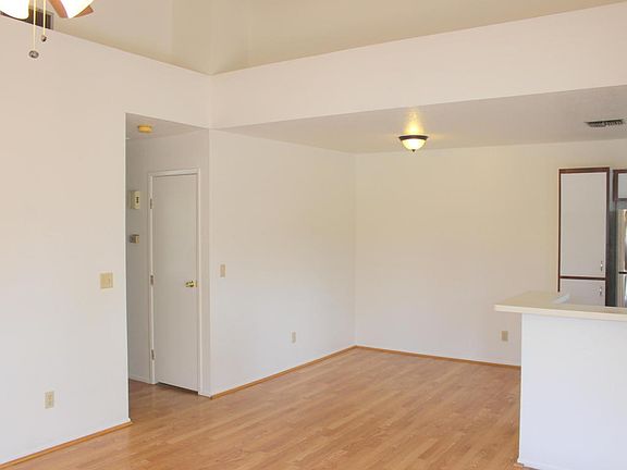 4th image of 7619 E Callisto Cir