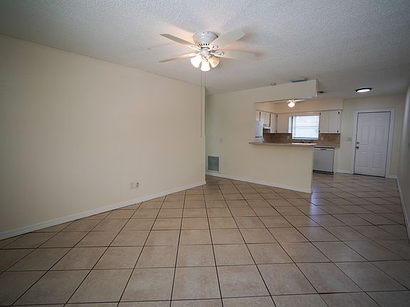 3rd image of 2627 61st Ave N #2627