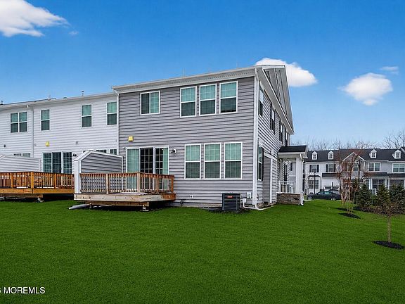 4th image of 3443 Glen Oaks Lane