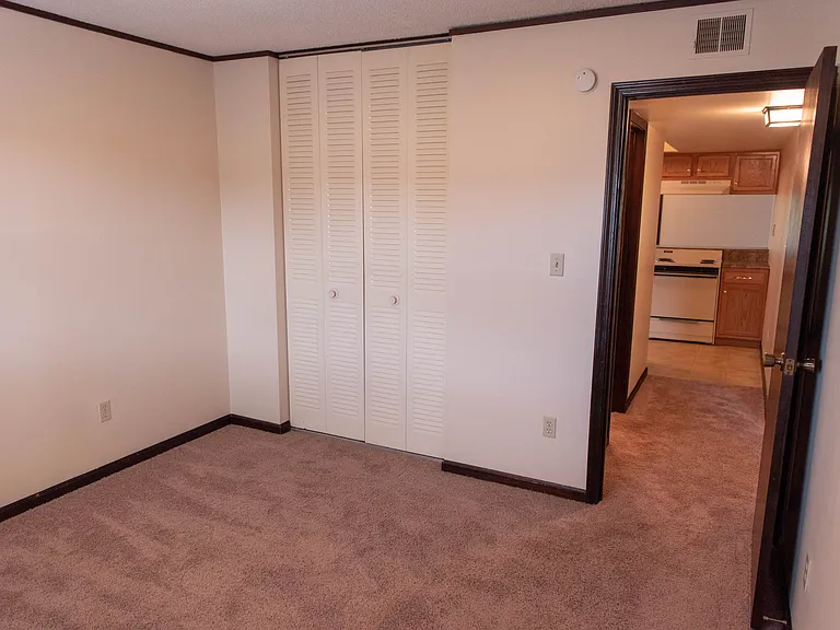 Cedar Point Apartments — Photo 13