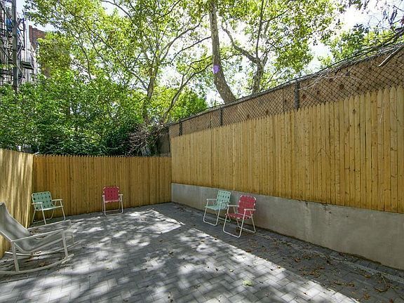 4th image of 39 E 1st St APT 1819