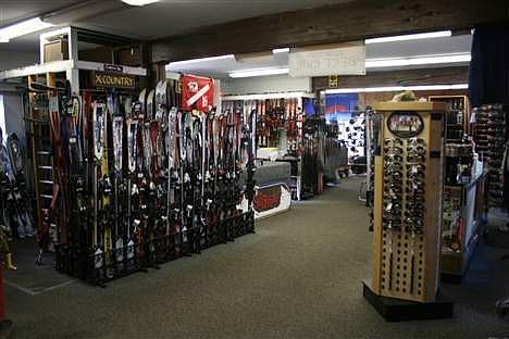 3rd image of 1093 Ski Run Blvd