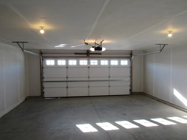 300 Ivy East Rd — Photo 17