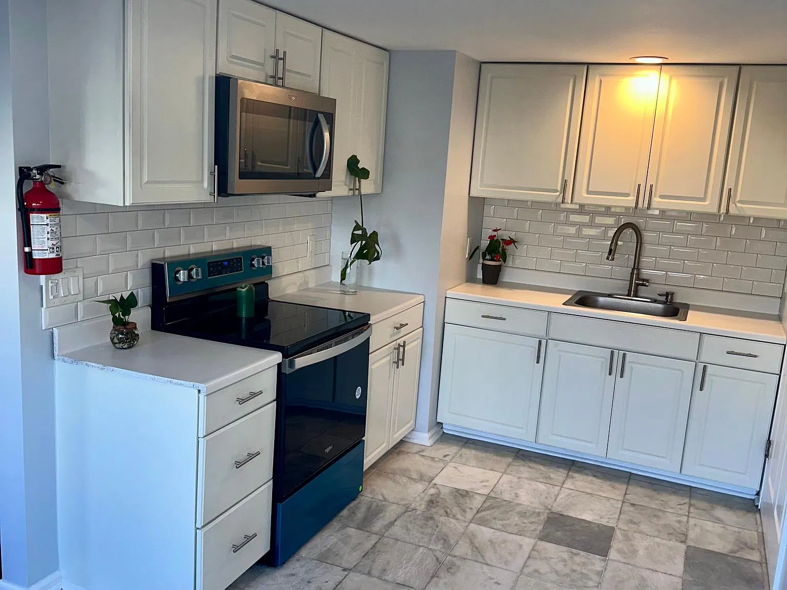 1 bed, 1200 sqft, $1,900 — Photo 4