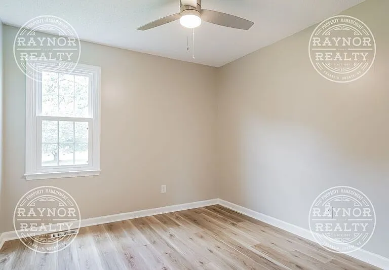 118 Murphy Dr — Photo 13