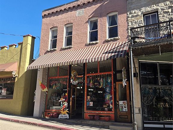 2nd image of 87 Spring St