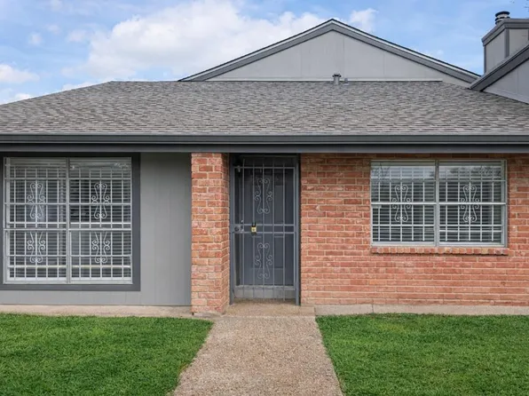 5815 Village Forest Ct, Houston, TX 77092