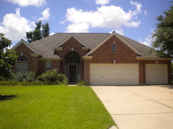 3202 E Cedar Hollow Dr, Pearland, TX 77584