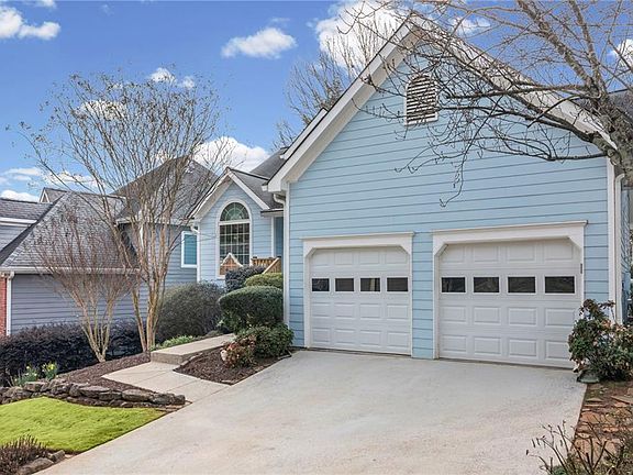 2nd image of 2841 Royal Blf