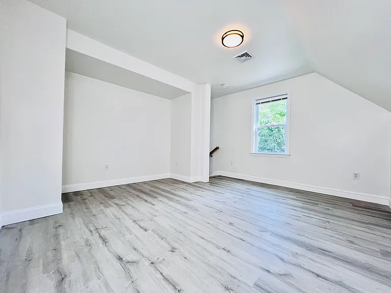 164 Ashburnham St #2 — Photo 17