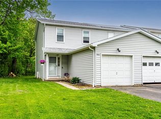 5666 Running Brook Rd, Farmington, NY 14425