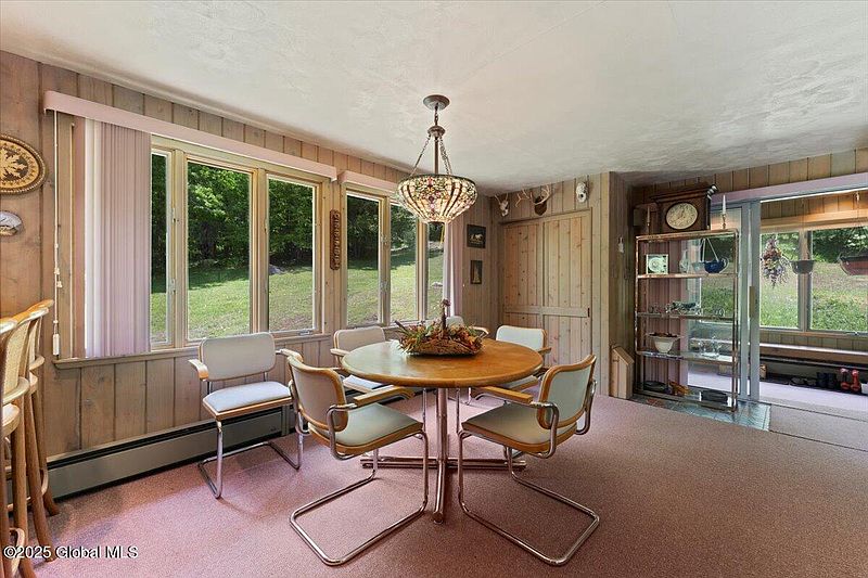 5th image of 202 Old School House Road