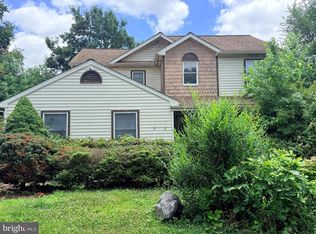 14 Mary Ella Dr, Newark, DE 19711
