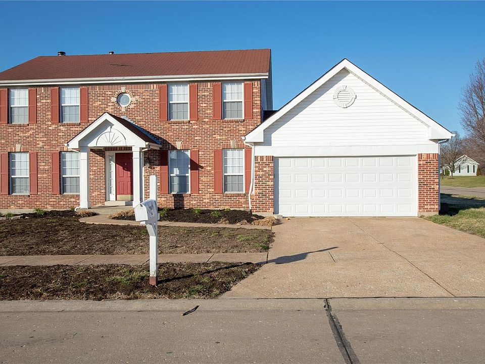 1st image of 15404 Bradford Place Dr