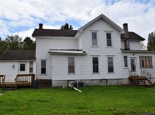 2632 Lake Rd, Hilton, NY 14468