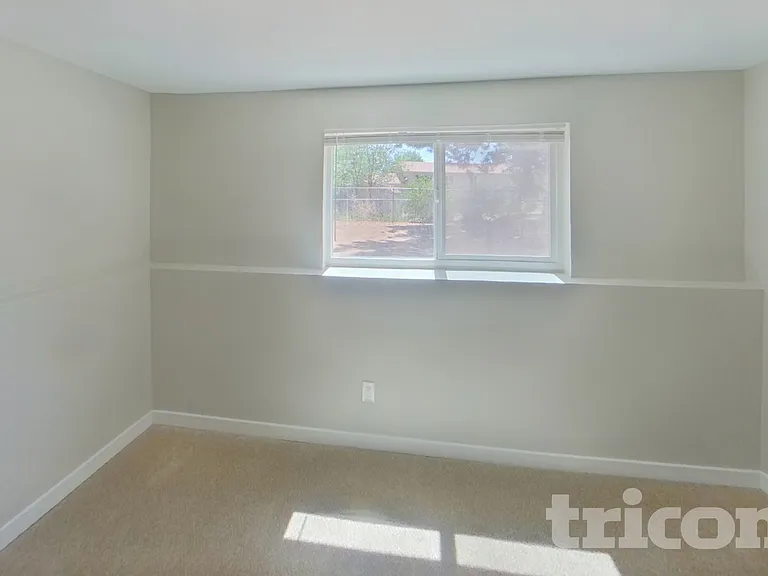 6955 Harding St — Photo 15