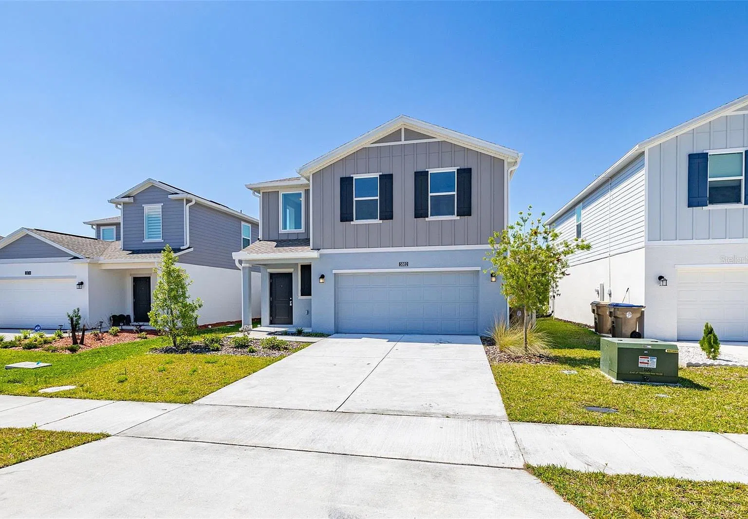 4 bed, 2.5 bath, 1880 sqft, $2,300 — Photo 3
