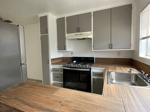 4th image of 4581 39th St #2B