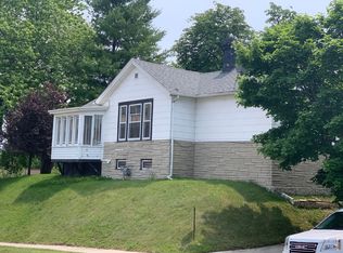 703 S 23rd St, Manitowoc, WI 54220