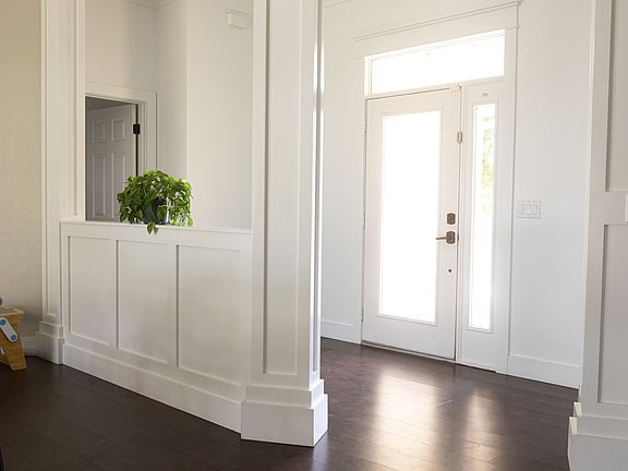 3rd image of 13817 Via Roma Cir