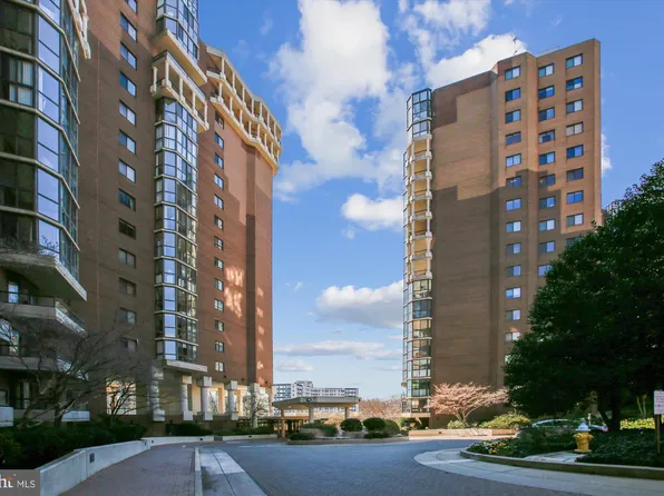 1600 N Oak St APT 621, Arlington, VA 22209