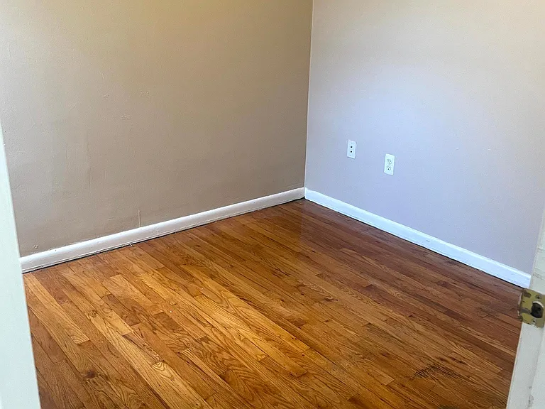 2150 Apt 2: Bedroom 2
