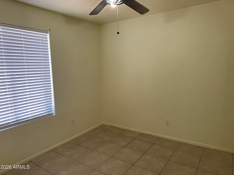 4731 W Paradise Ln — Photo 9
