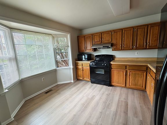3rd image of 14433 Four Chimney Dr