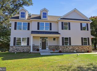 90 Linden Ave, Newtown, PA 18940