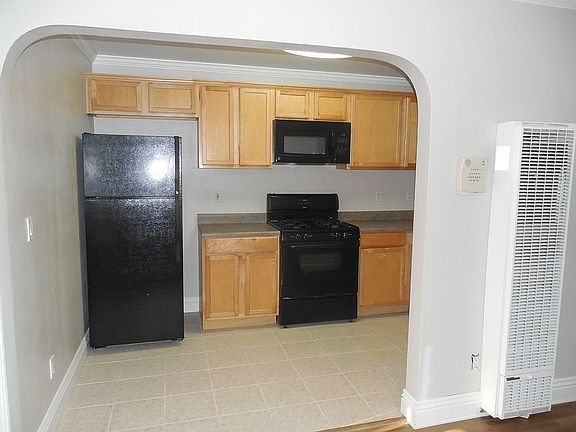Kitchen Pic 1