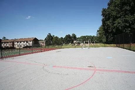 Jefferson Village — Photo 15