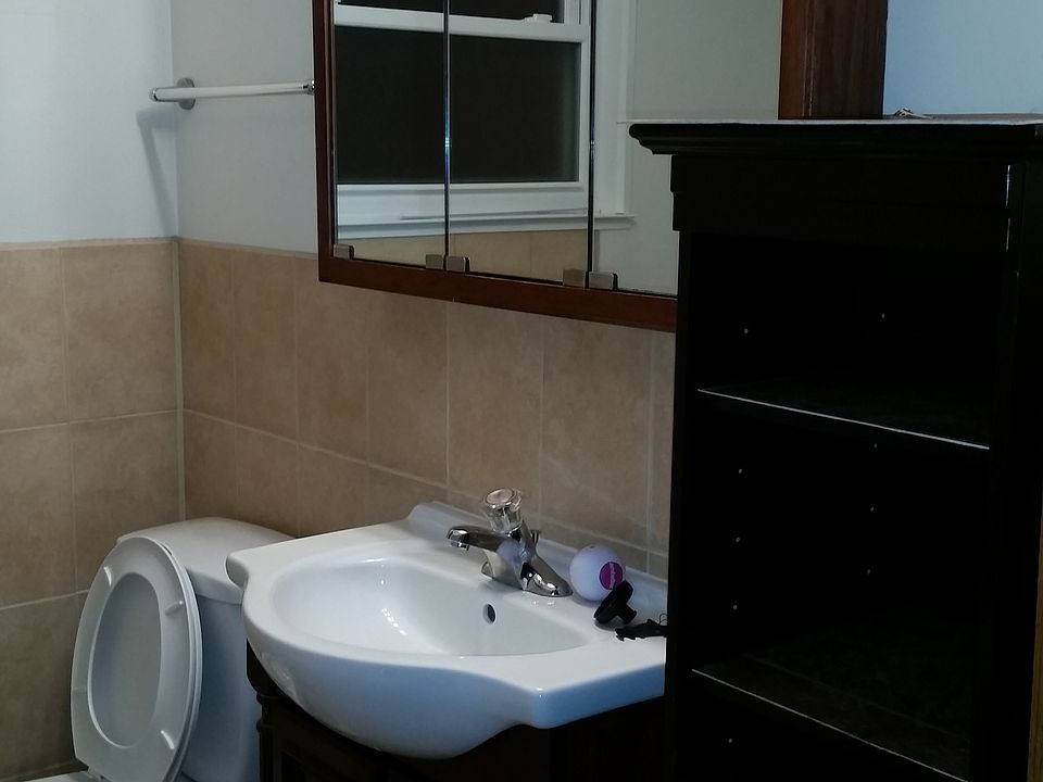 2nd image of 5834 N Nagle Ave #1