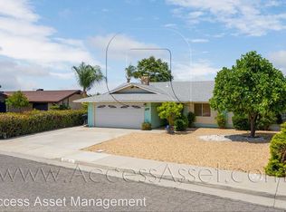 1020 Willow Dr, Hemet, CA 92543