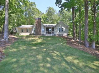 105 Paces Cir, Fayetteville, GA 30215