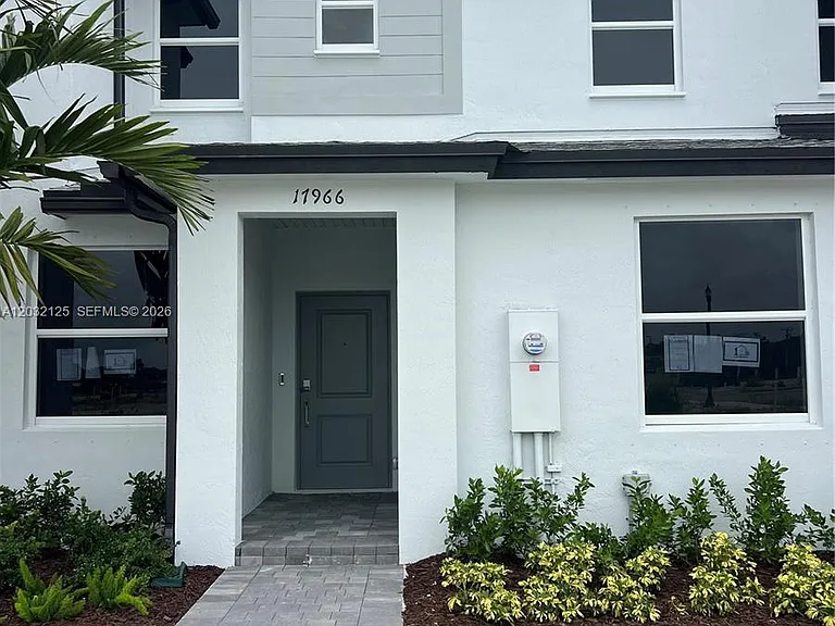 17966 SW 357th Ter — Photo 2