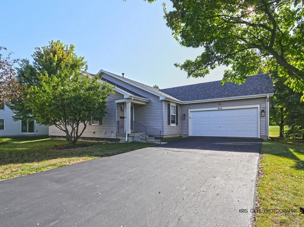 954 March St, Lake Zurich, IL 60047