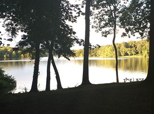 118 White Oak Rd, Dover, TN 37058