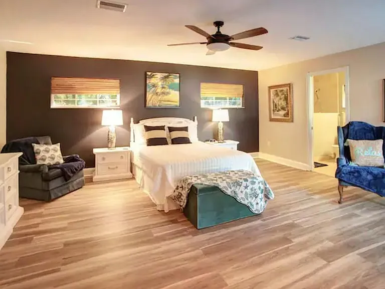 7609 Senrab Dr — Photo 10